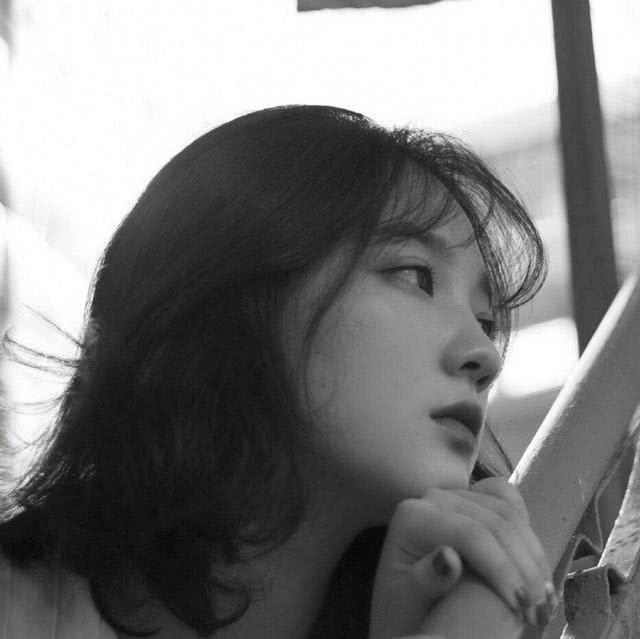 最新潮流前線，展現(xiàn)獨特個性的時尚風(fēng)采！