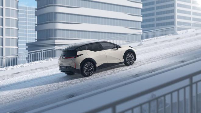 ??重磅來襲！2024最新款小車，時(shí)尚與科技的完美結(jié)合?