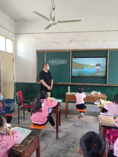 唐河貼吧最新交通事故深度分析與觀點(diǎn)闡述，事故原因及影響探討