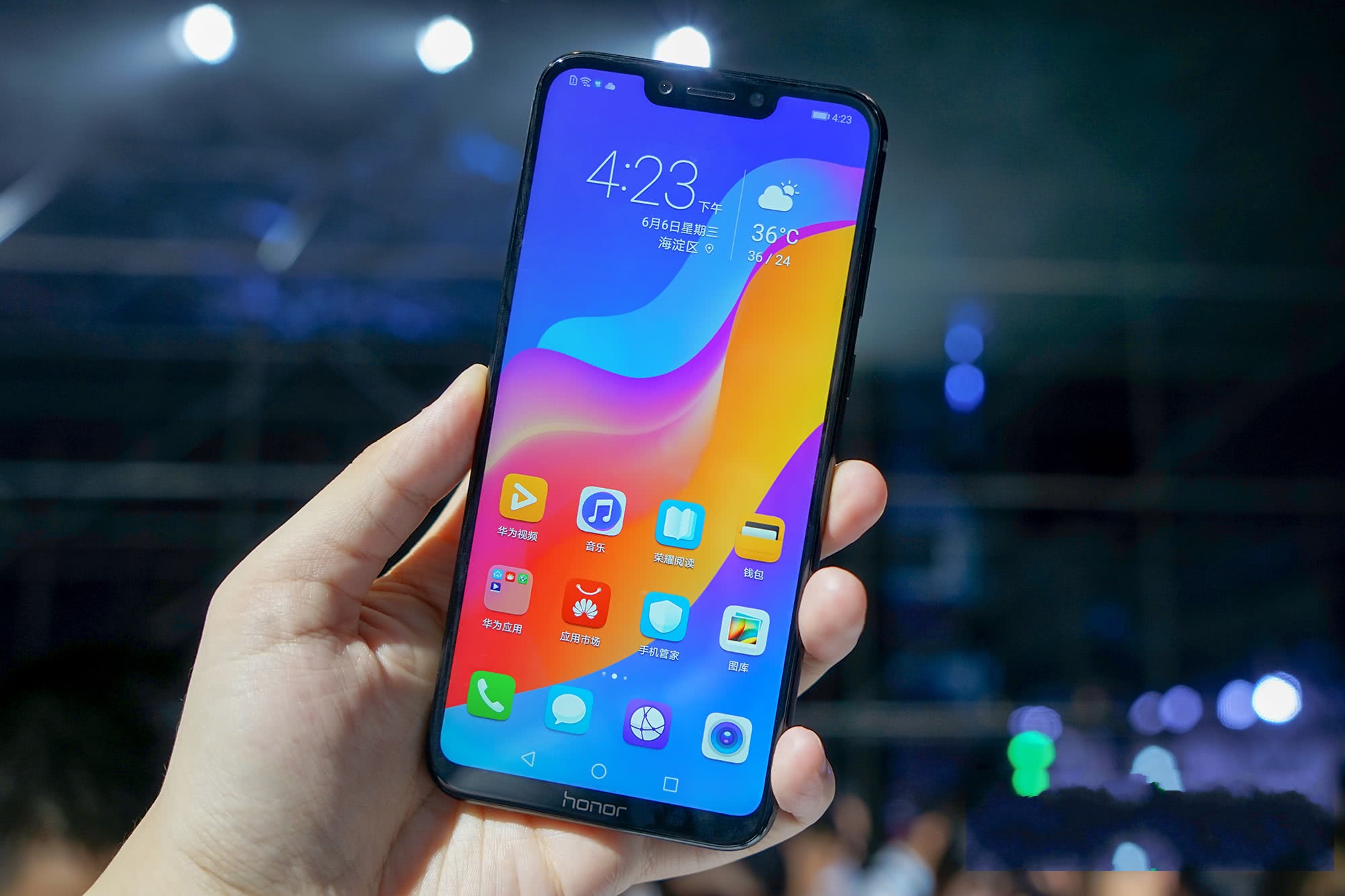 華為最新親手機(jī)，與大自然的共舞之旅