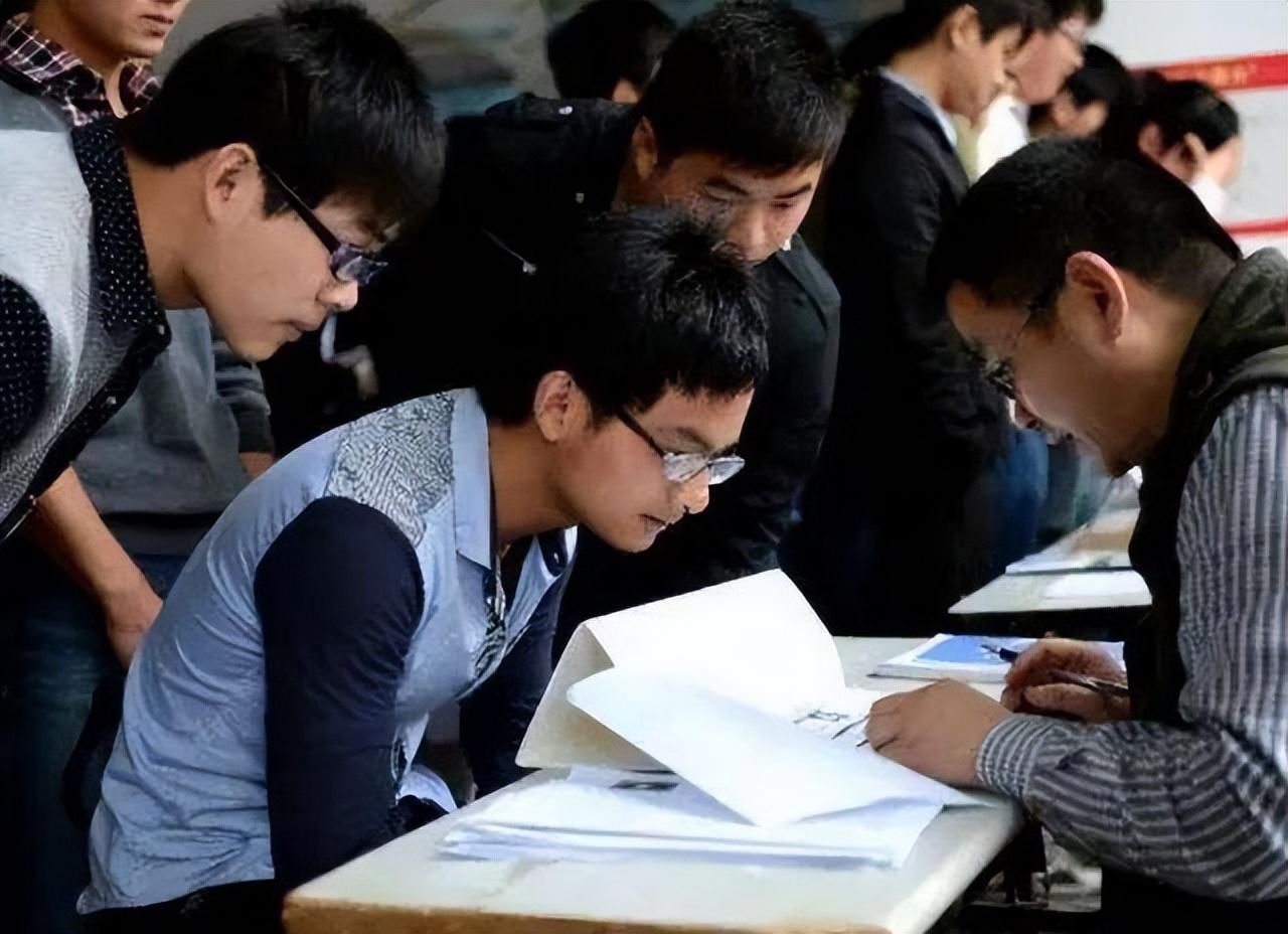 鐵路薪資改革邁入新時代，科技重塑未來，最新動態(tài)揭示變革趨勢