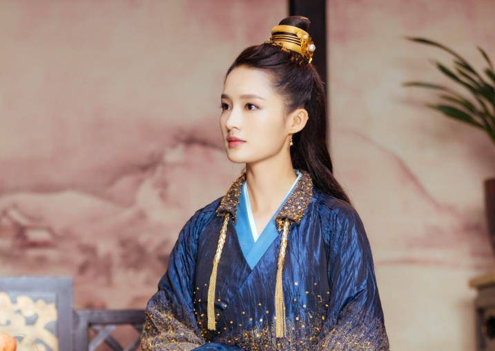 演員李齡，與自然美景的邂逅與內(nèi)心寧靜之旅