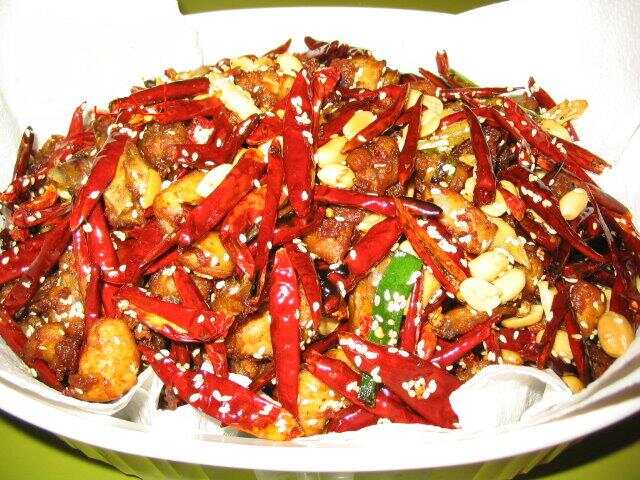 川菜經(jīng)典特色菜制作教程，探尋川菜美食，體驗(yàn)內(nèi)心平靜的烹飪之旅