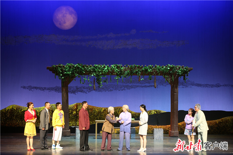 十五的月亮，科技引領(lǐng)重塑生活體驗(yàn)電視劇