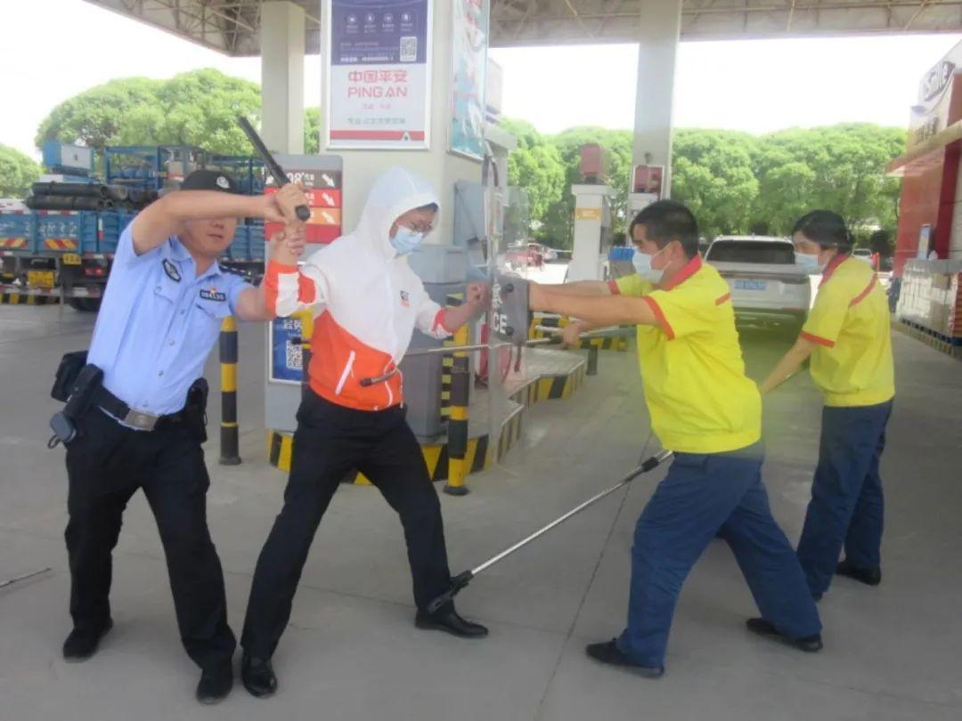 最新警用刀具，科技之光，守護(hù)安全的力量，展現(xiàn)尖端科技的力量