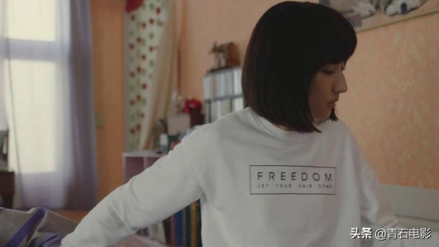 演員何佳，炸裂演技，魅力四射??