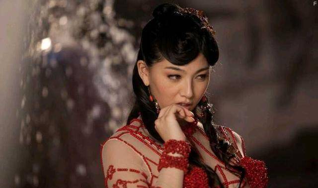 肉蒲團女演員的勵志之旅，變化、自信與成就感的探索