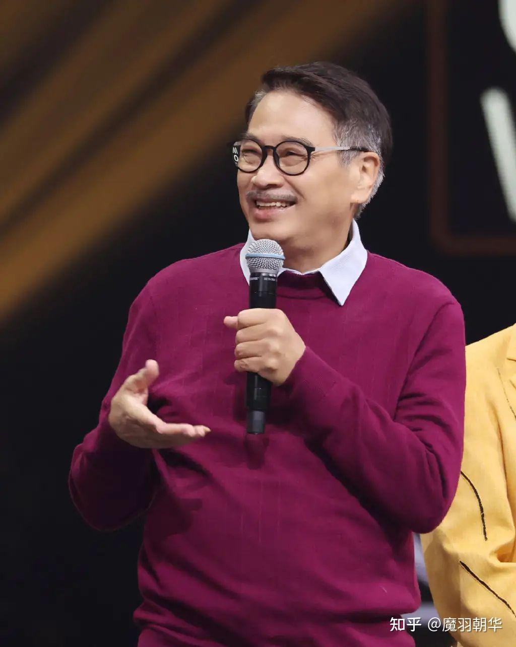 笑星男演員，從舞臺(tái)到心靈的自信閃耀之旅，成就感的追求之路