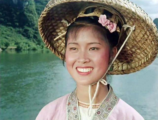 劉三姐電影，展現(xiàn)變化、自信與成就的力量傳奇之旅