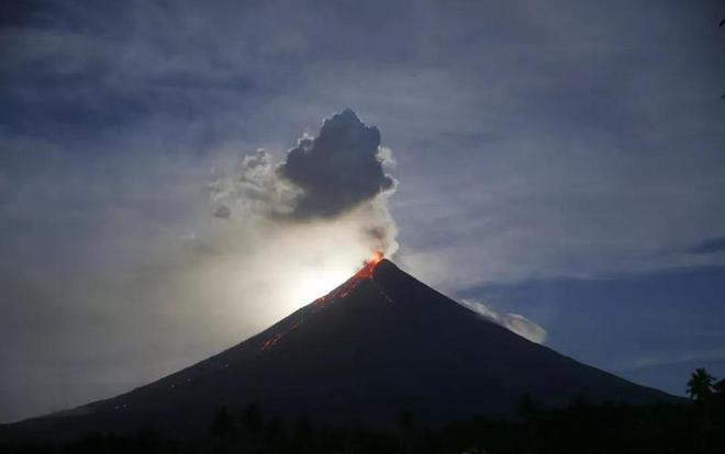 富士山火山動(dòng)態(tài)更新，追尋內(nèi)心平靜的旅行之旅