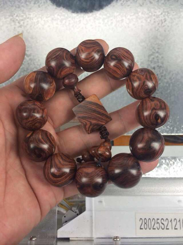 海南黃花梨當(dāng)前價(jià)格全面指南，最新行情解析與深度解讀