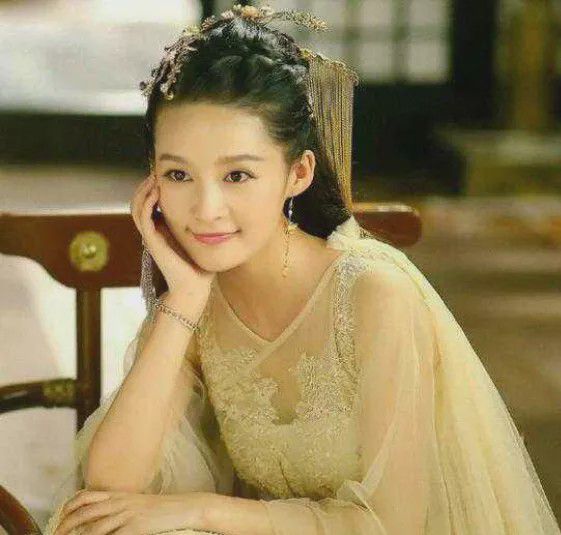 荊小八在楚喬傳中的熱血演繹，傳奇演員展現(xiàn)角色魅力！