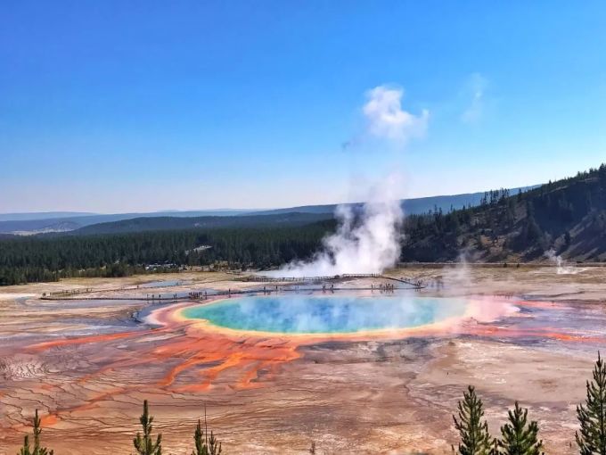 黃石公園最新動態(tài)，時代印記與自然瑰寶的交融展現(xiàn)