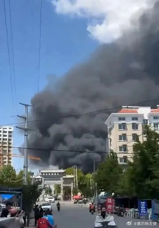 煙臺(tái)大火最新動(dòng)態(tài)，力量與希望的展現(xiàn)——變化中的自信與成就感