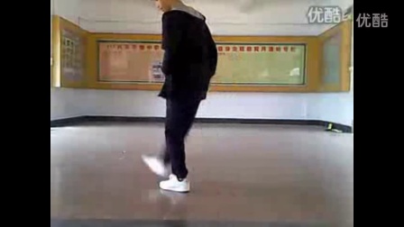 科技風(fēng)潮下的鬼步舞，炫麗交融的最新視頻欣賞