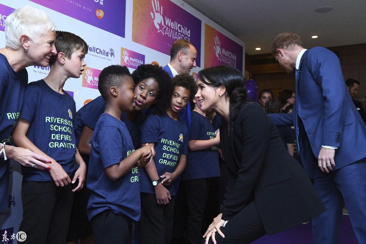 英國王妃凱特最新服裝引領時尚潮流，英倫風尚再燃！