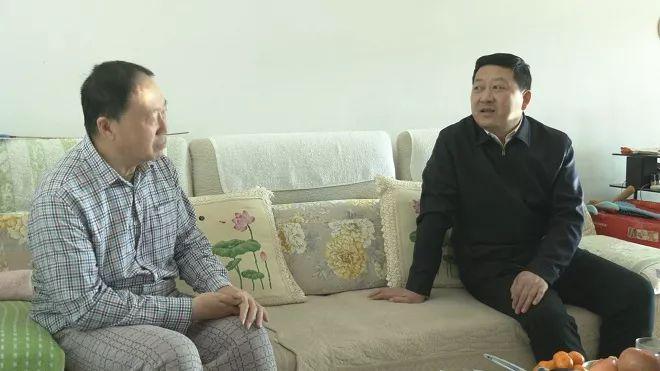 時(shí)政新聞速遞，最新動(dòng)態(tài)大揭秘，新鮮資訊不容錯(cuò)過！