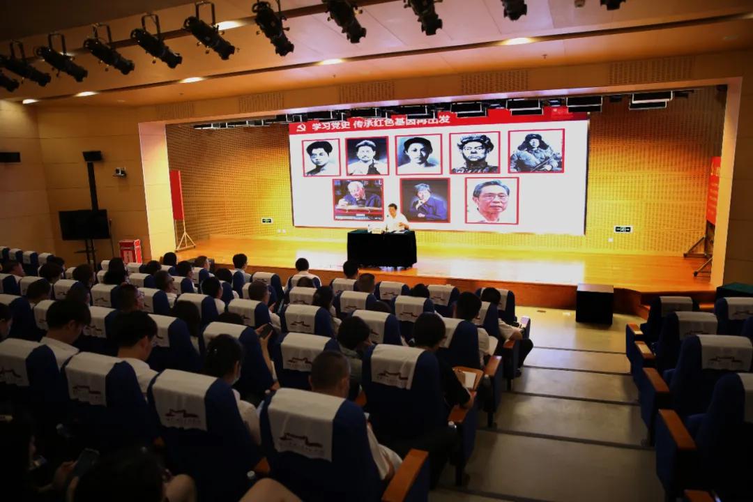 烽火科技時代，熱血抗戰(zhàn)再現(xiàn)，科技改變生活——最新抗日劇2025