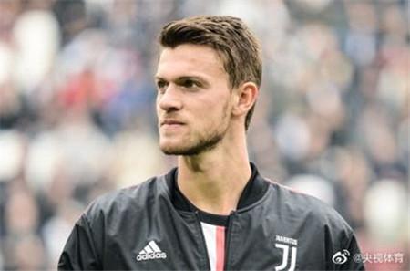 肺炎最新國際動態(tài)，變化中的學(xué)習(xí)之旅，成就感的源泉