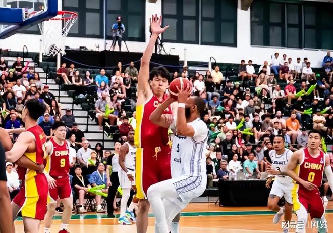 最新籃球賽事，賽場上的溫情與陪伴