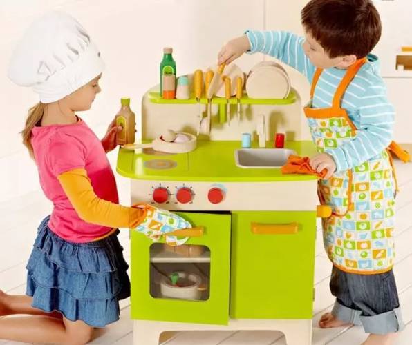 小女孩最新玩具趨勢(shì)與選擇探討，時(shí)尚之選揭秘